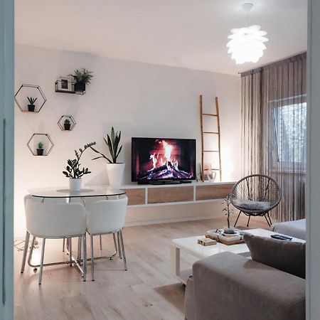 Apartman Franko - Self Check In Osijek Exterior photo